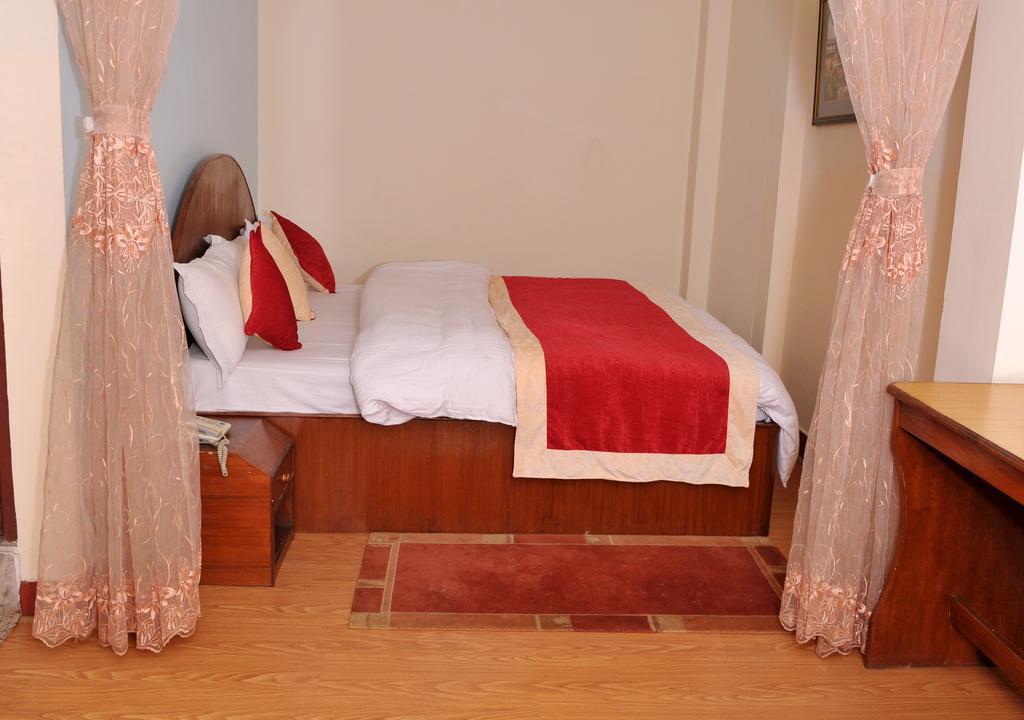 Hotel Brihaspati Katmandu Kültér fotó