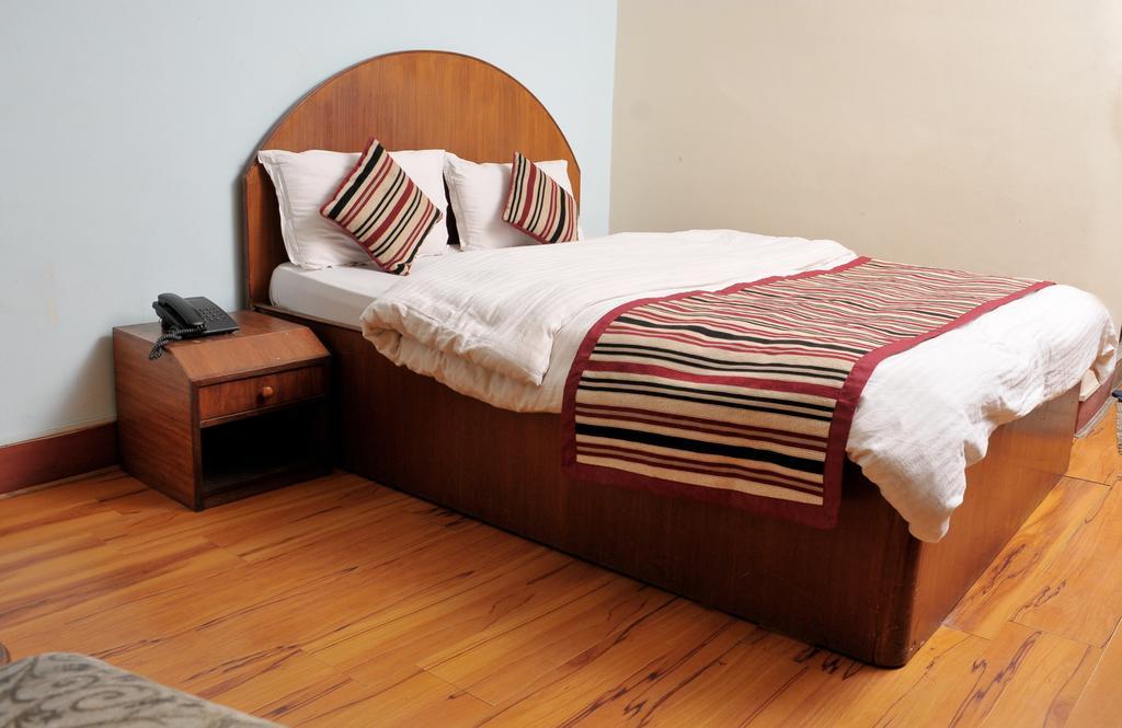 Hotel Brihaspati Katmandu Kültér fotó