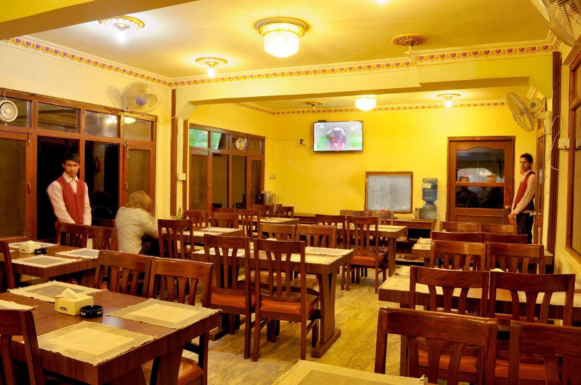 Hotel Brihaspati Katmandu Kültér fotó