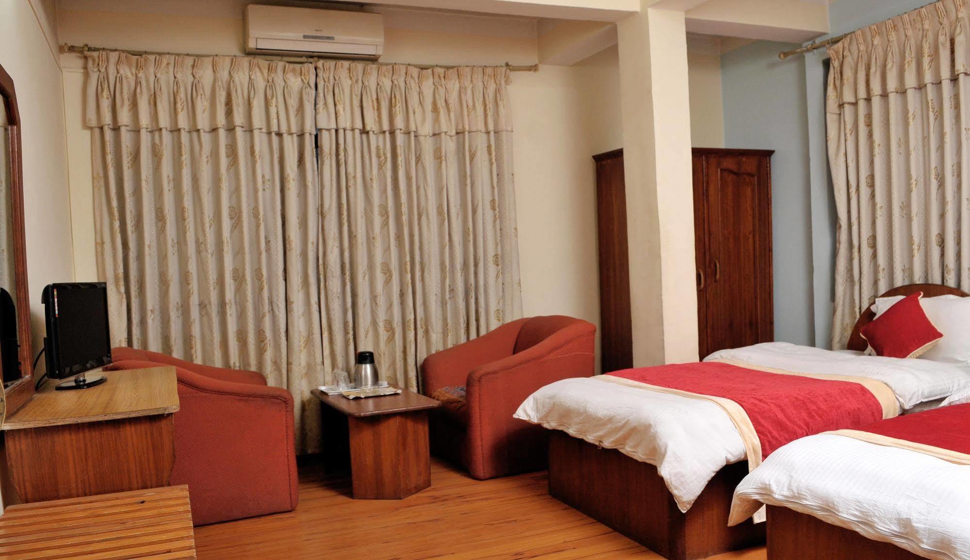 Hotel Brihaspati Katmandu Kültér fotó
